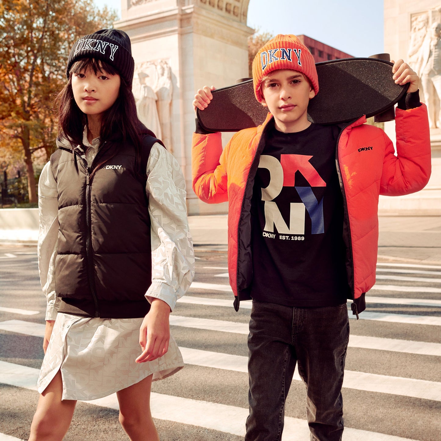 LONG SLEEVE HOODED REVERSIBLE PUFFER JACKET