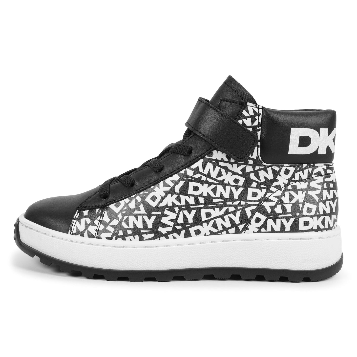 TRAINERS WITH LOGO