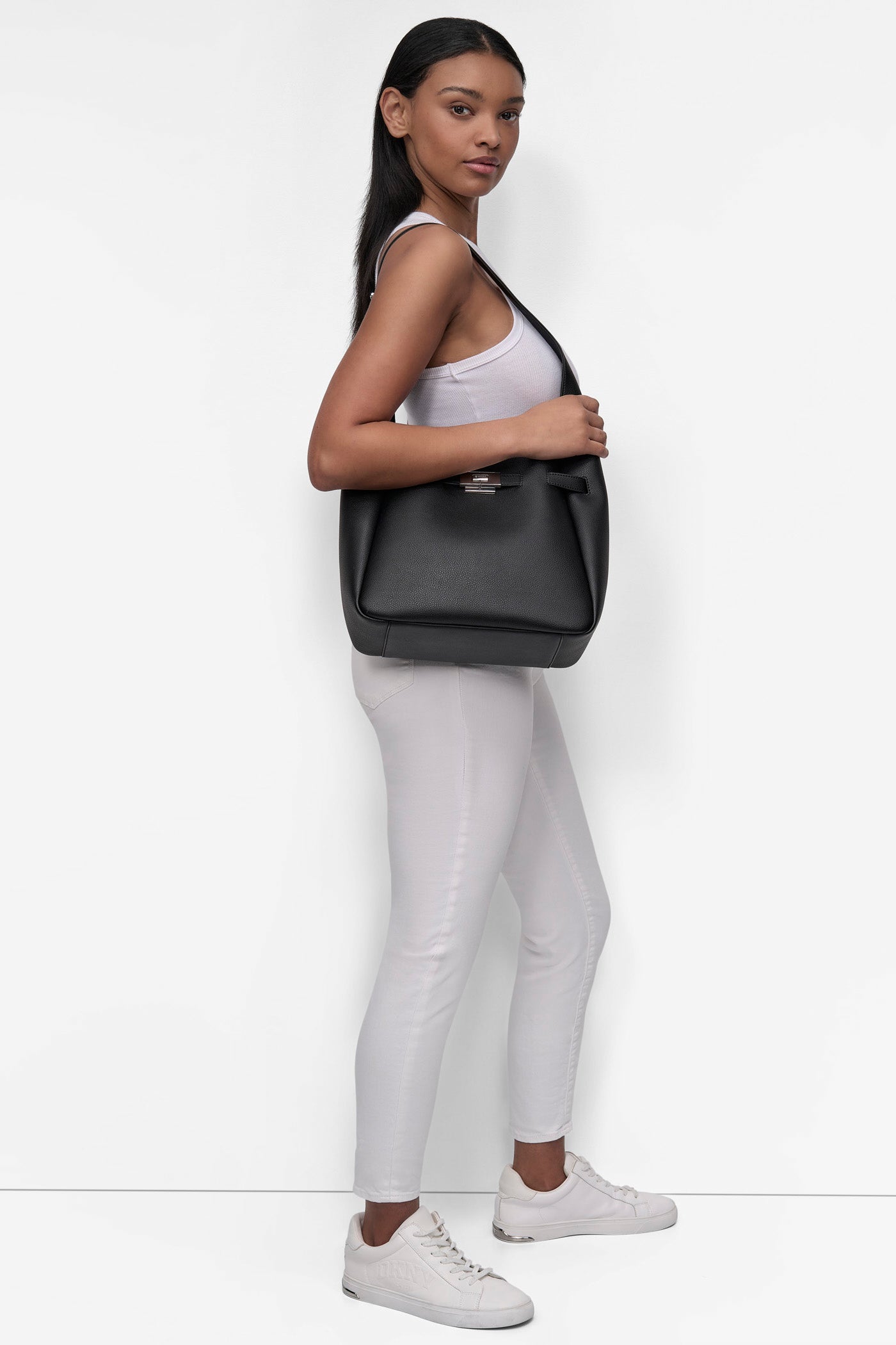 DKNY BRYAR HOBO BAG BLACK