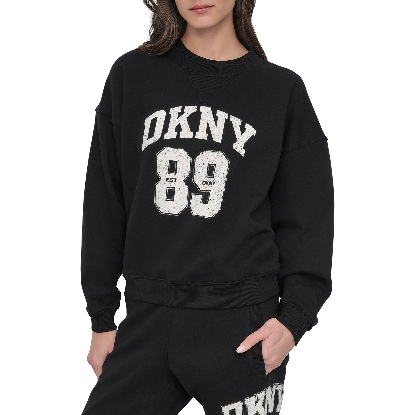 ARCHED DKNY 89 DLOGO CREW PULLOVER