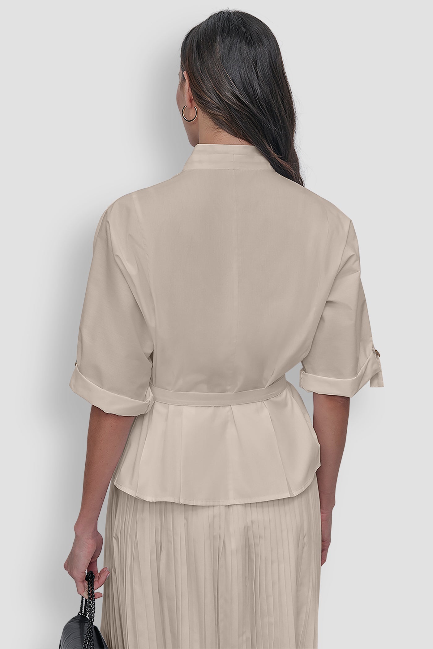 SMALL SLEEVE V NECK PLEATED TOP