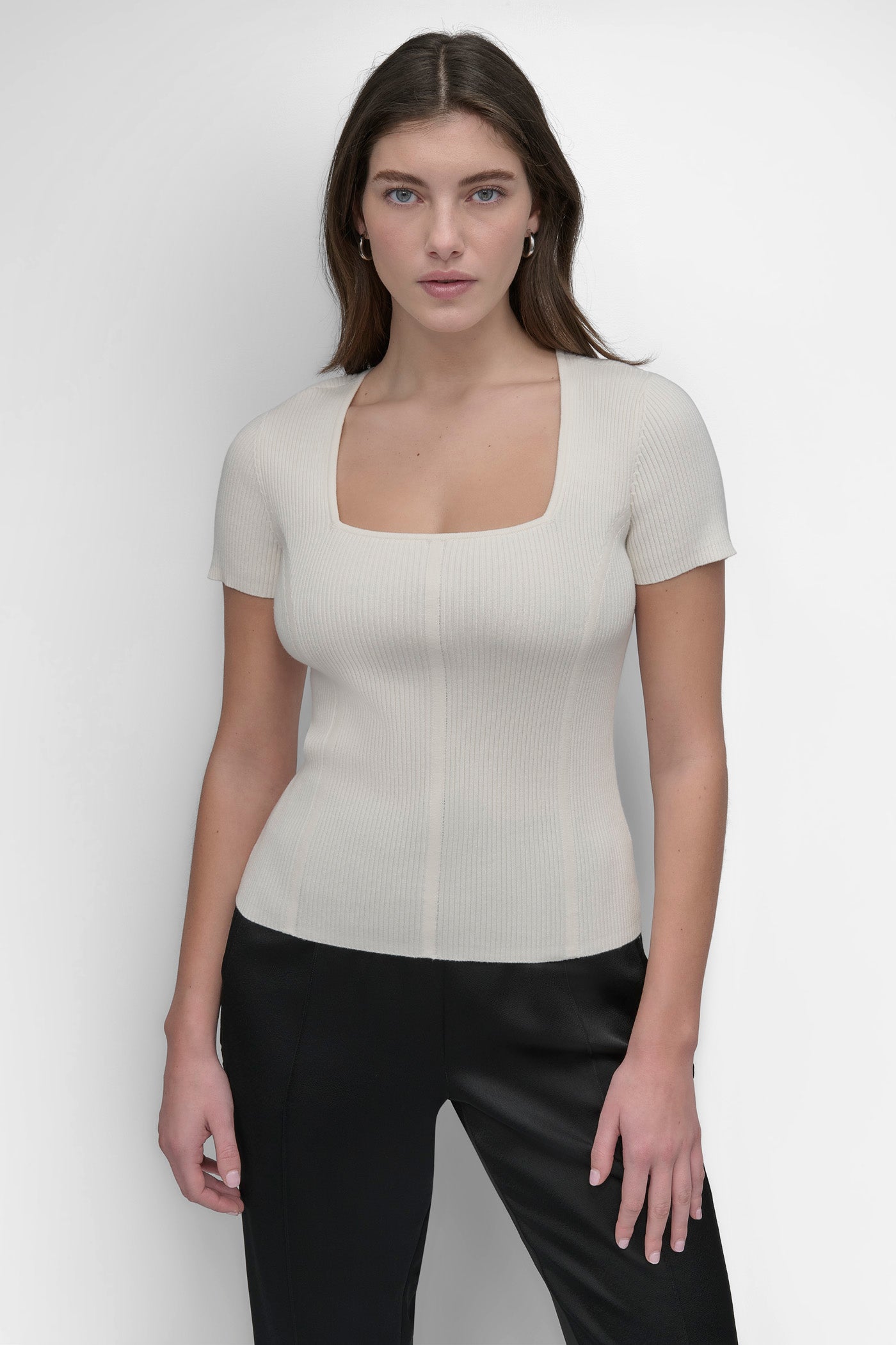 CAP SLEEVE SQUARE NECK TOP