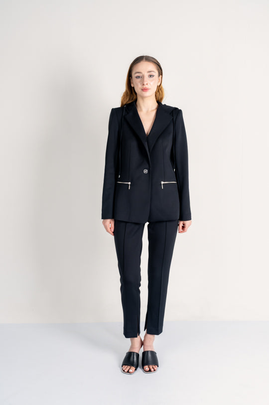 ONE BUTTON JACKET WITH HOOD