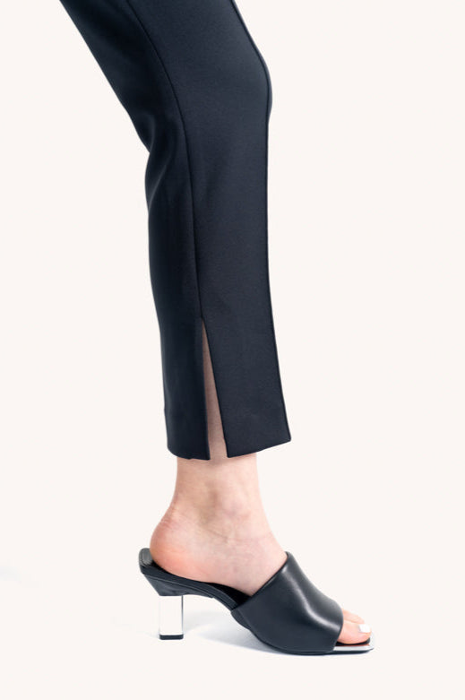 SCUBA CREPE PULL ON PANT