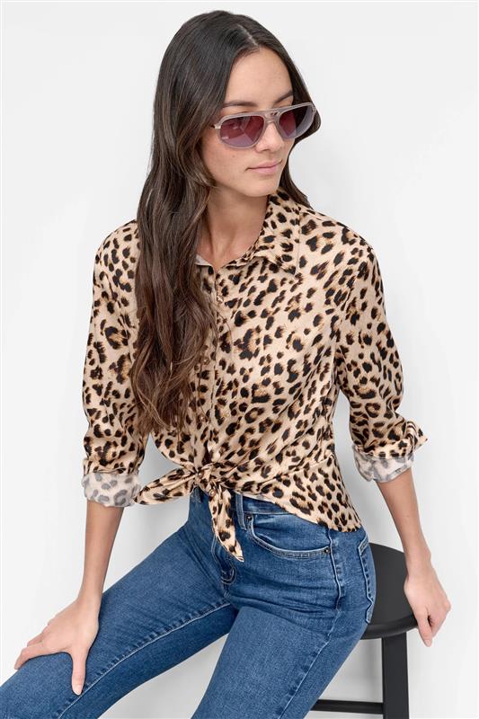 CLASSIC FIT BUTTON SHIRT