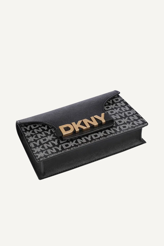 محفظة أفريل الصغيرة على خيط