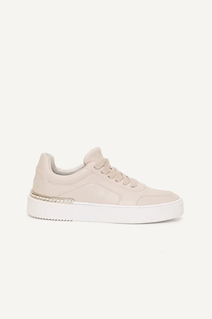 BEVERLEY LACE UP SNEAKERS