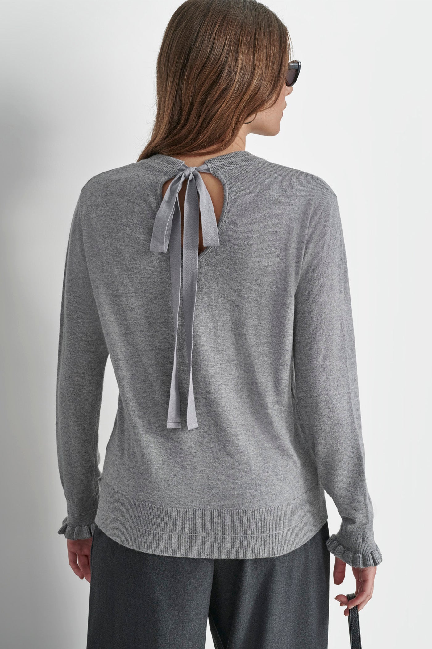 LONG SLEEVE V NECK SWEATER WITHBACK TIE