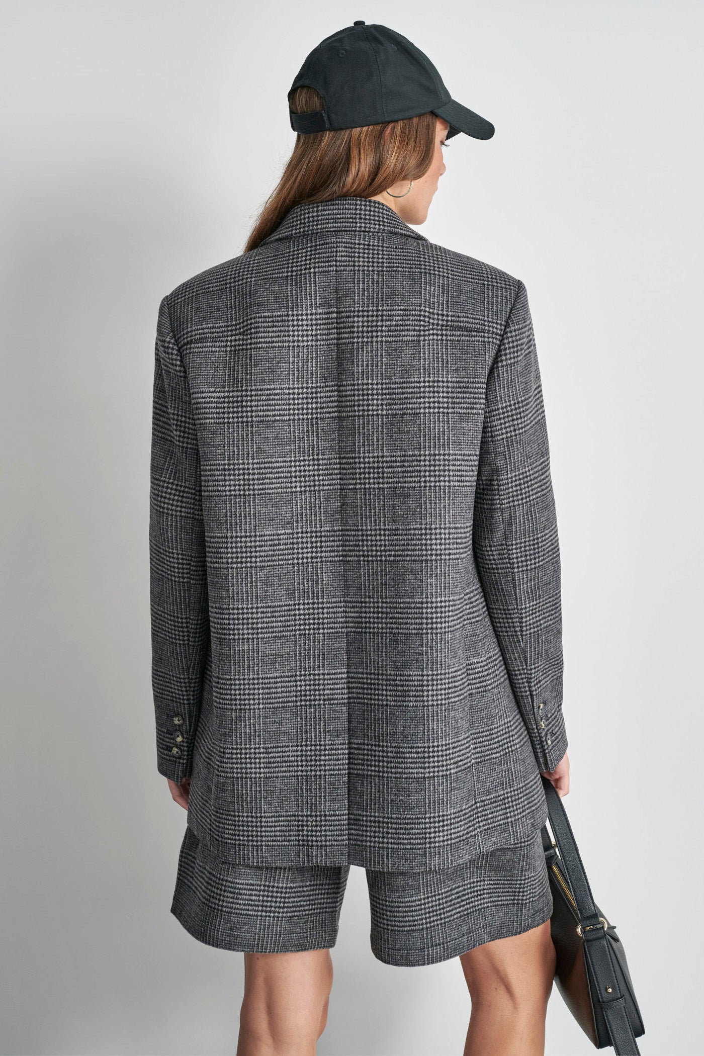 LONG SLEEVE STRAIGHT CUT BLAZER