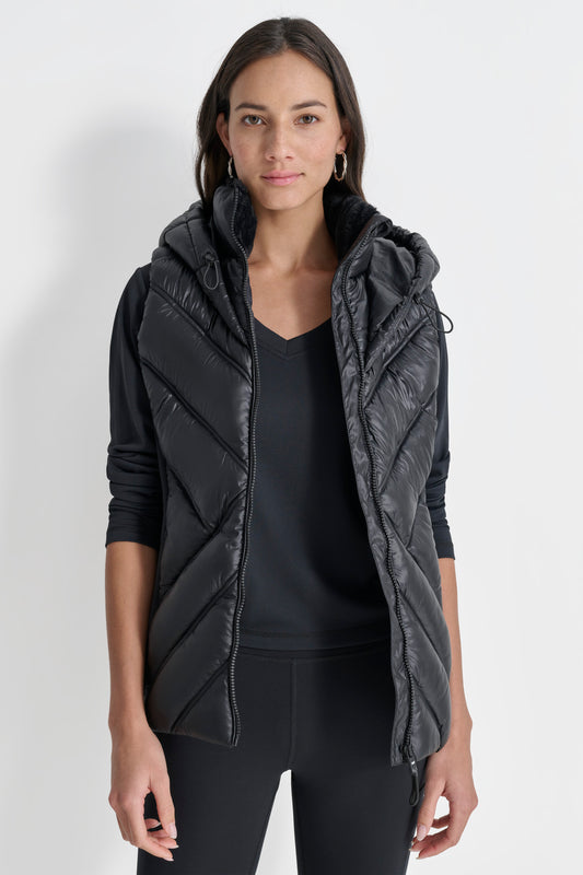 HOODED PUFFER VEST