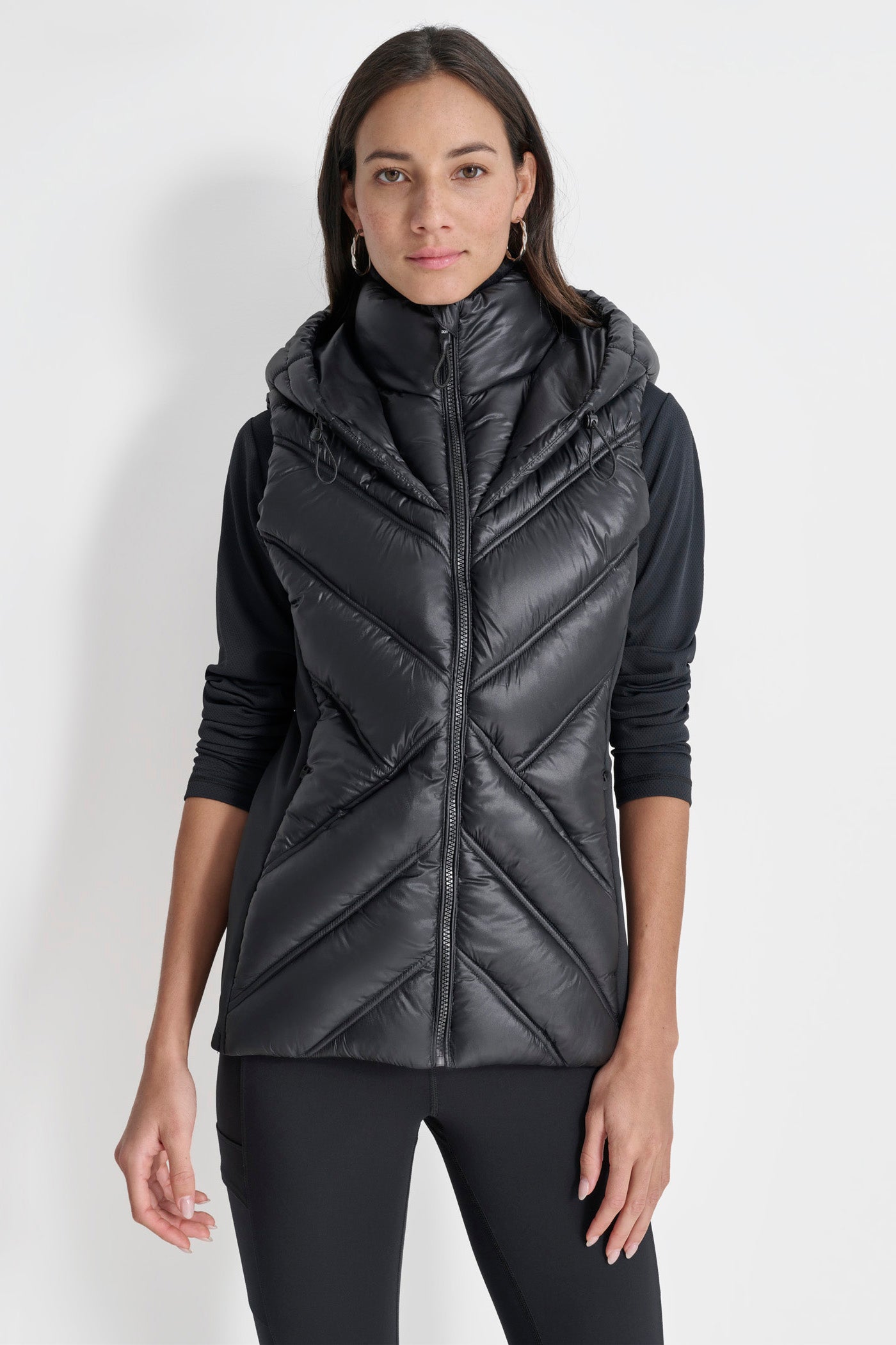 HOODED PUFFER VEST