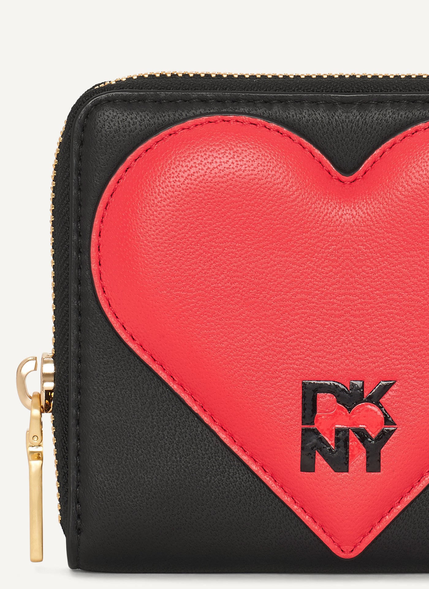 Heart Of Ny Zip Around Wallet