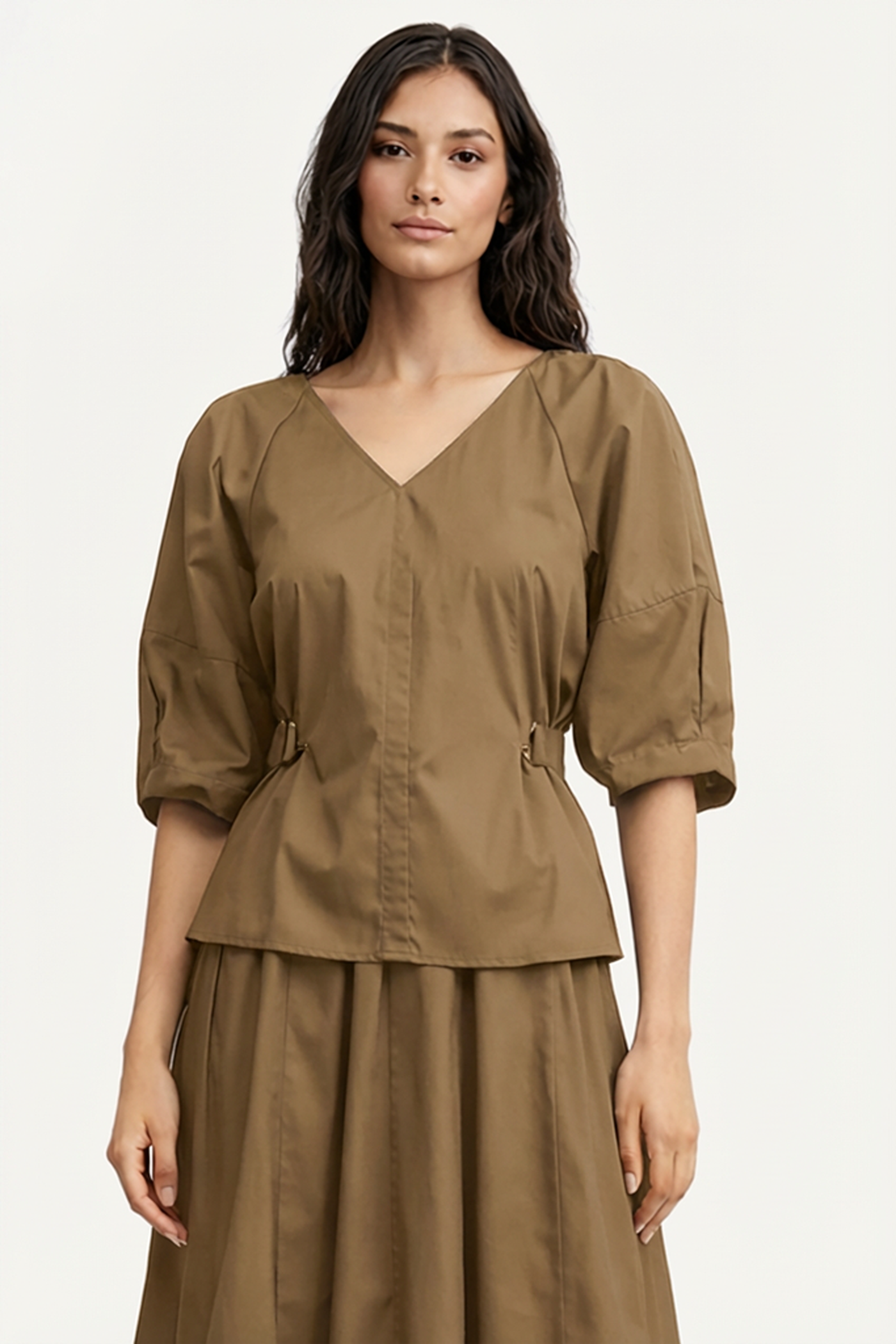 3/4 BARREL SLEEVE V-NECK TOP