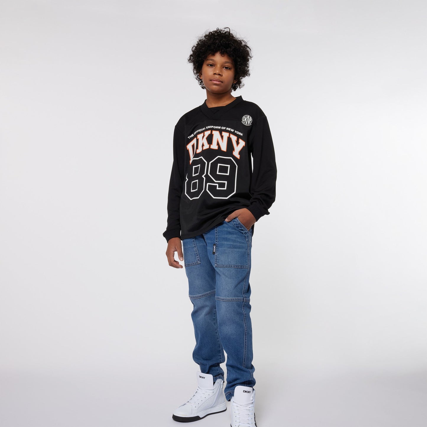 LONG SLEEVE CREW NECK TEE WITH VARSITY LOGO