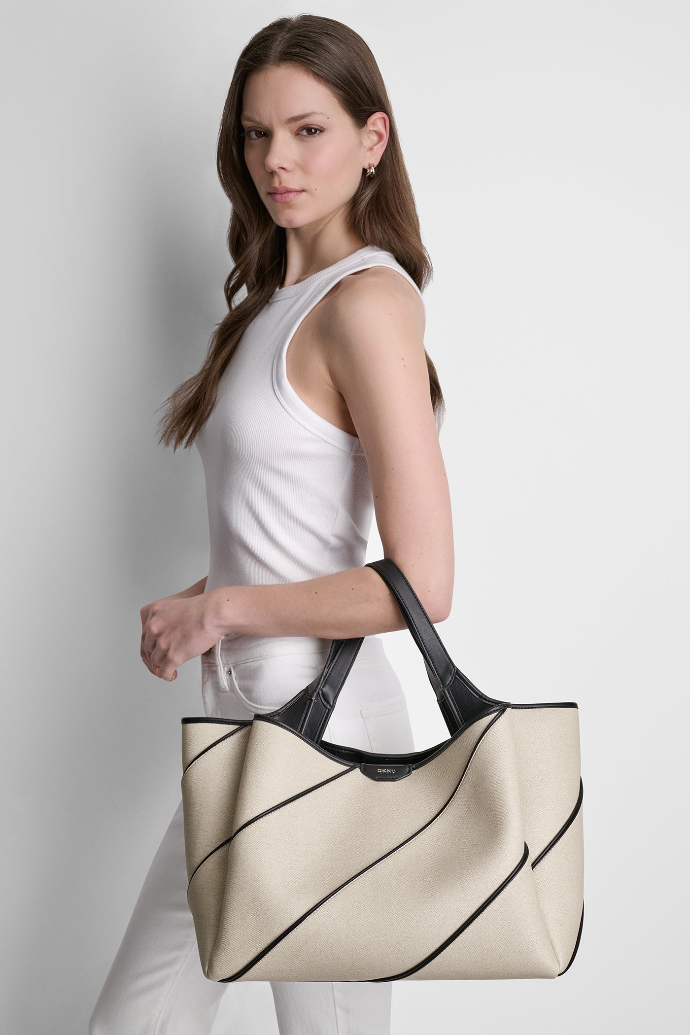 WILLA TOTE