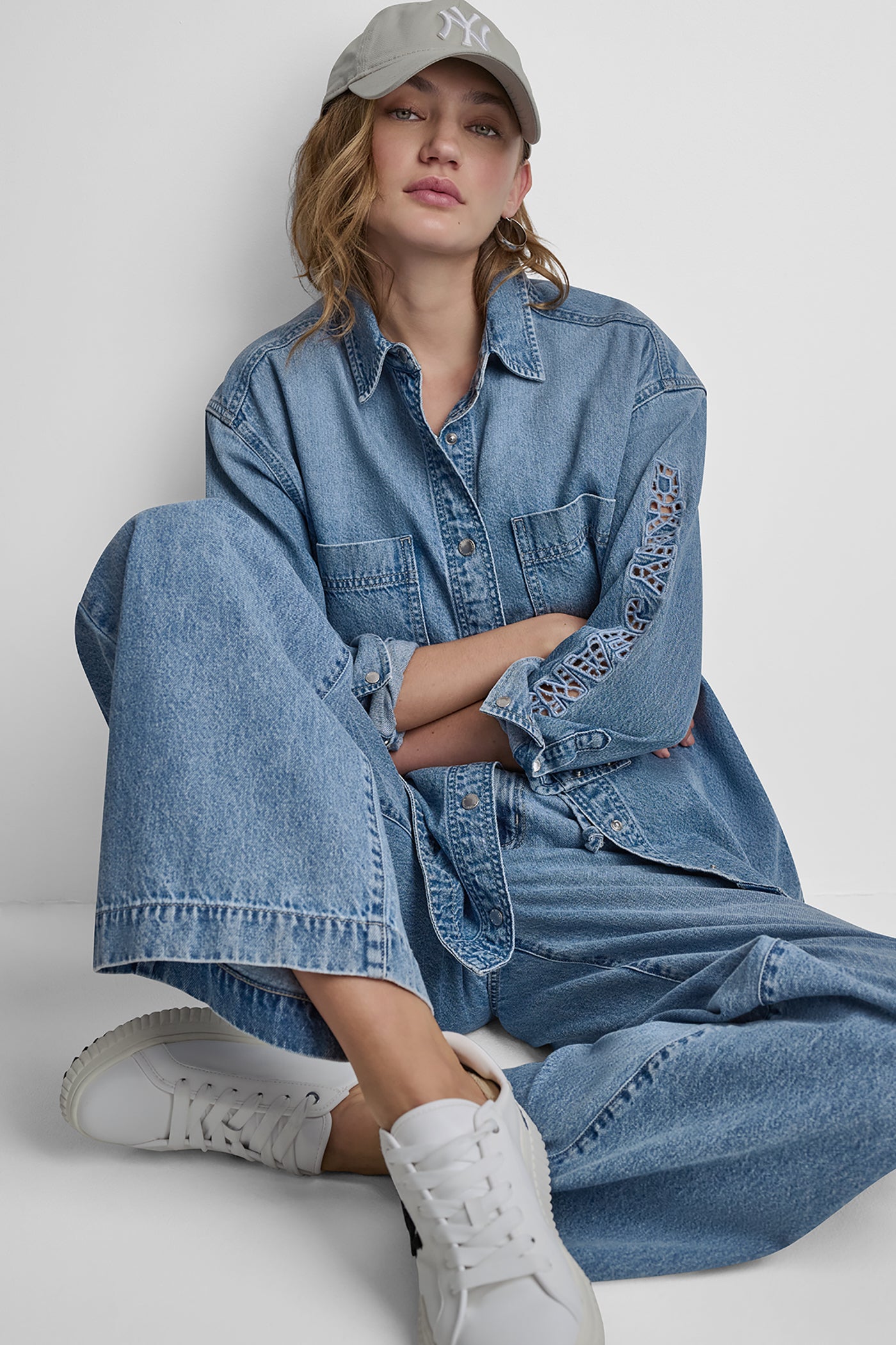 OVERSIZED SHIRT W LONG SLEEVE