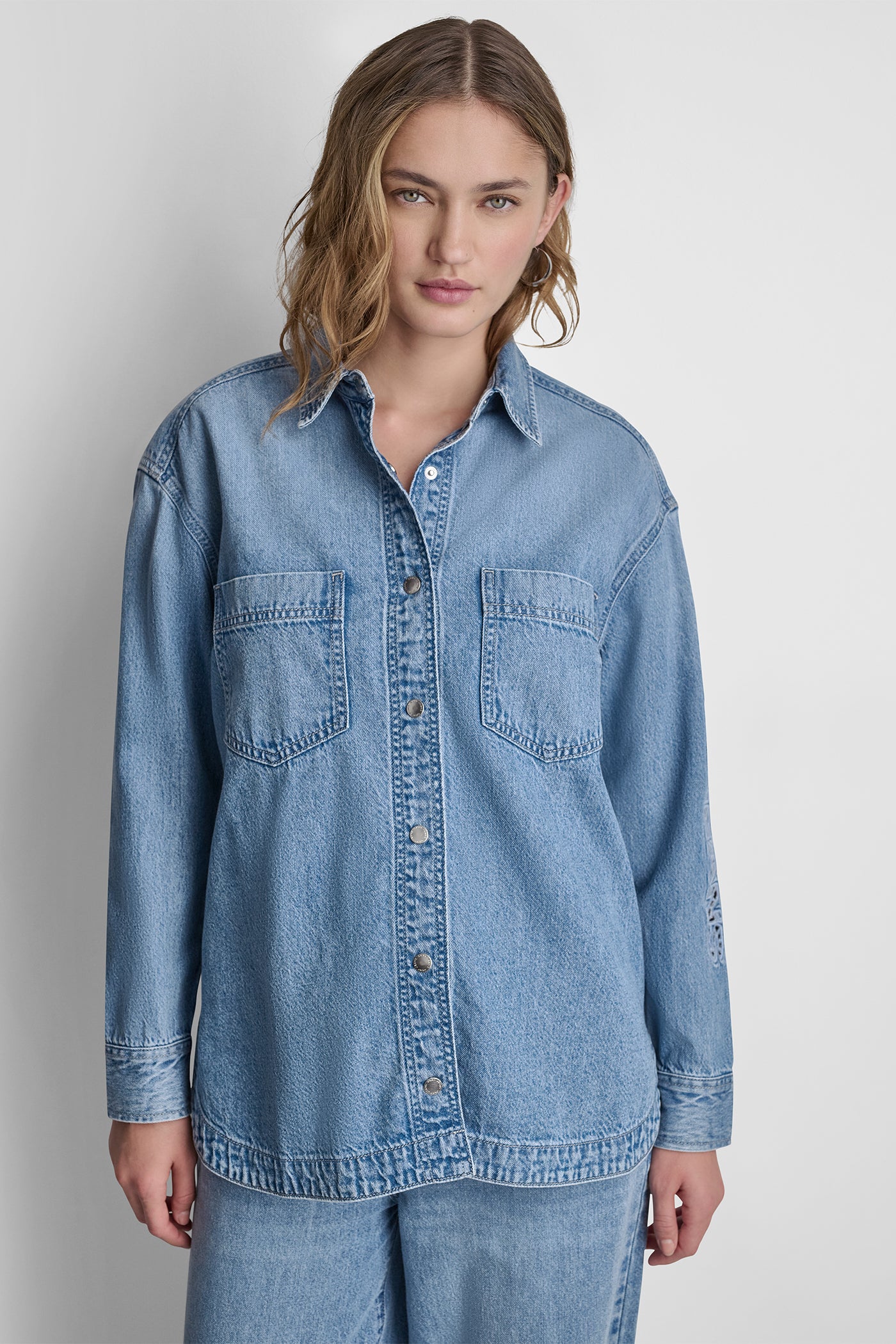 OVERSIZED SHIRT W LONG SLEEVE