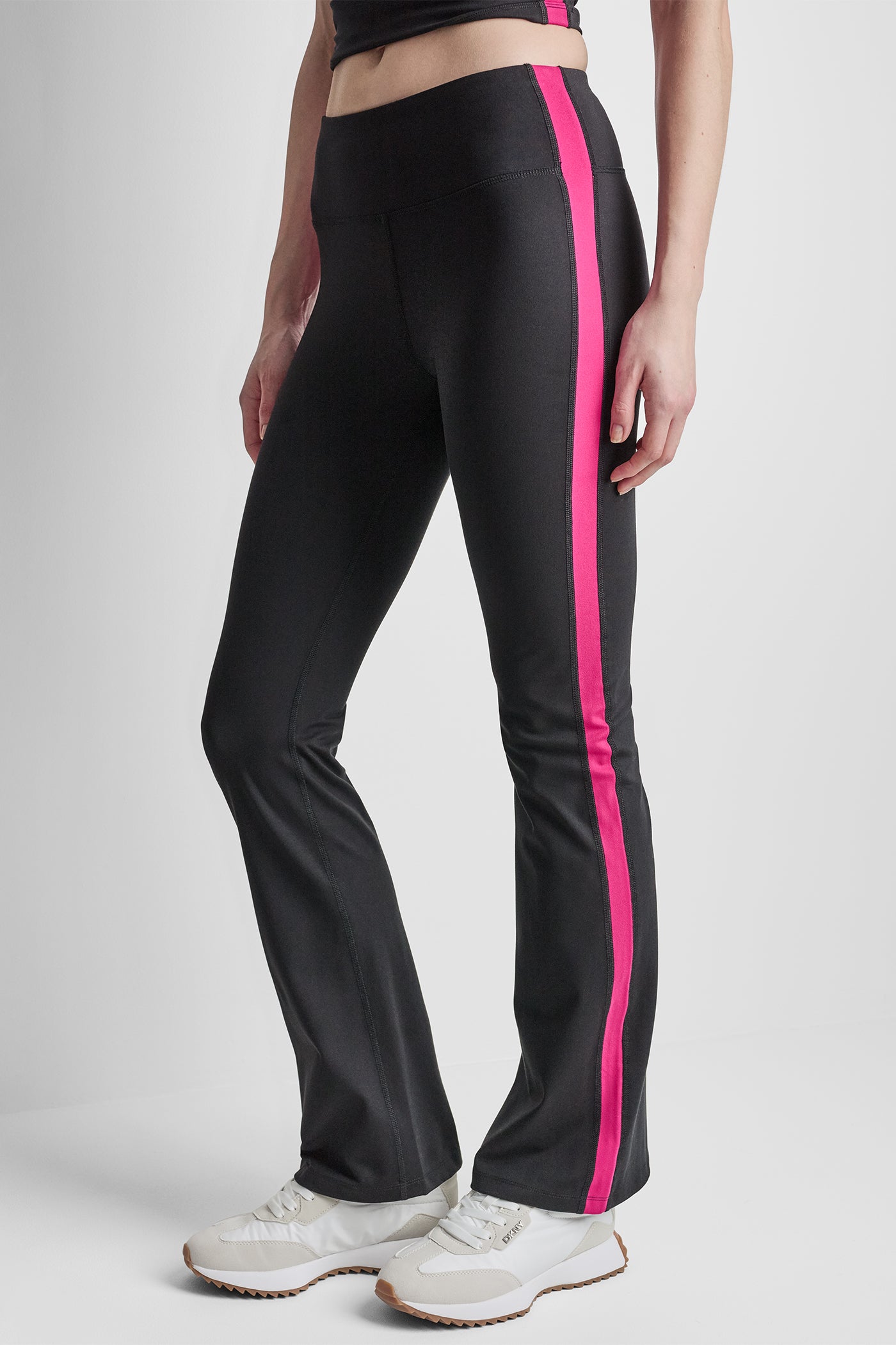 HIGH-RISE STRIPE FLARE LEGGING