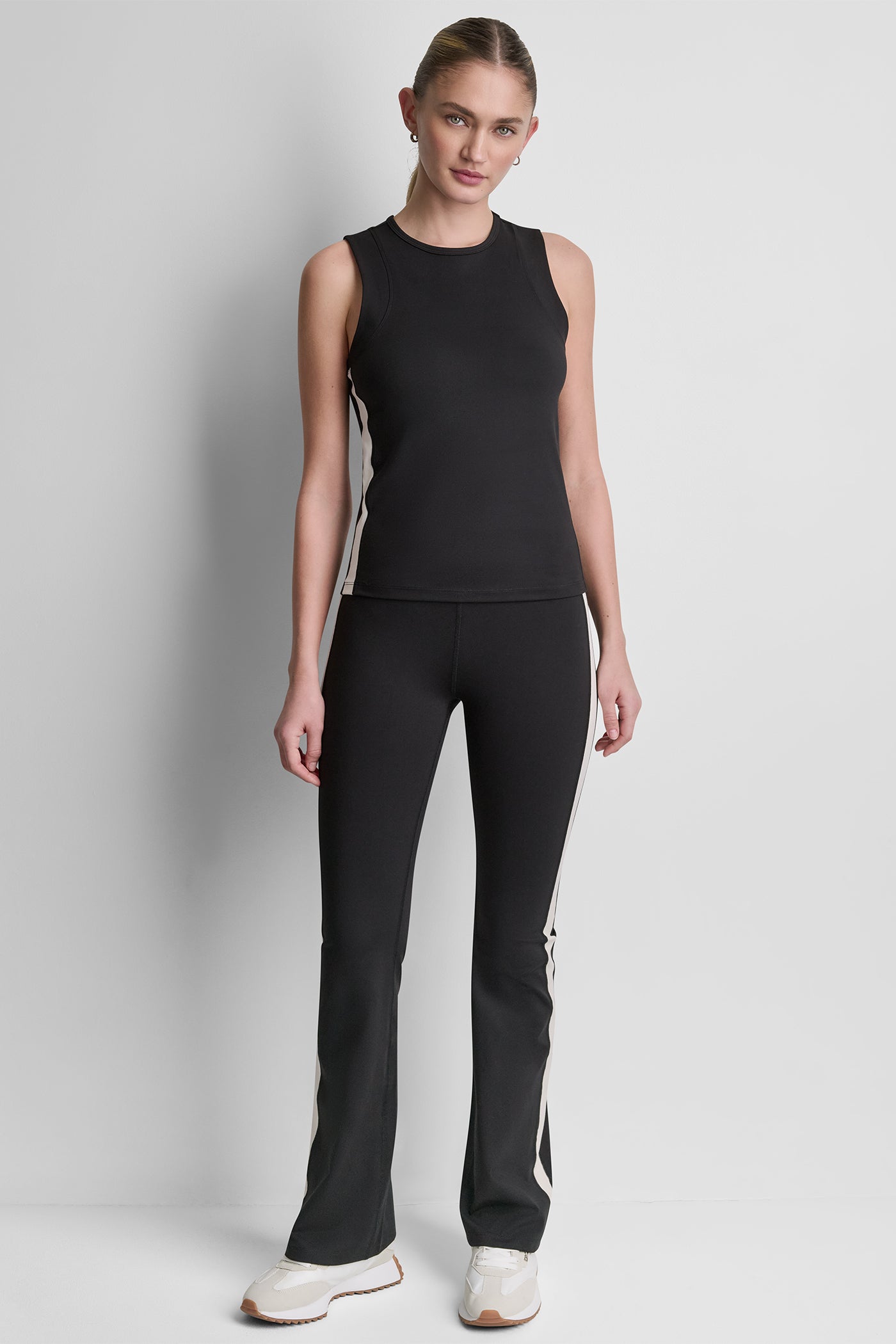 HIGH-RISE STRIPE FLARE LEGGING