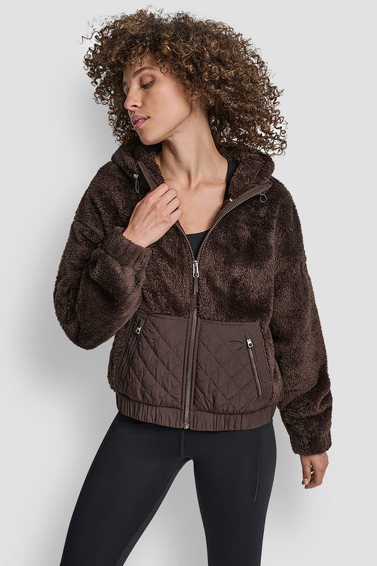 جاكيت شيربا بقبعة رأس