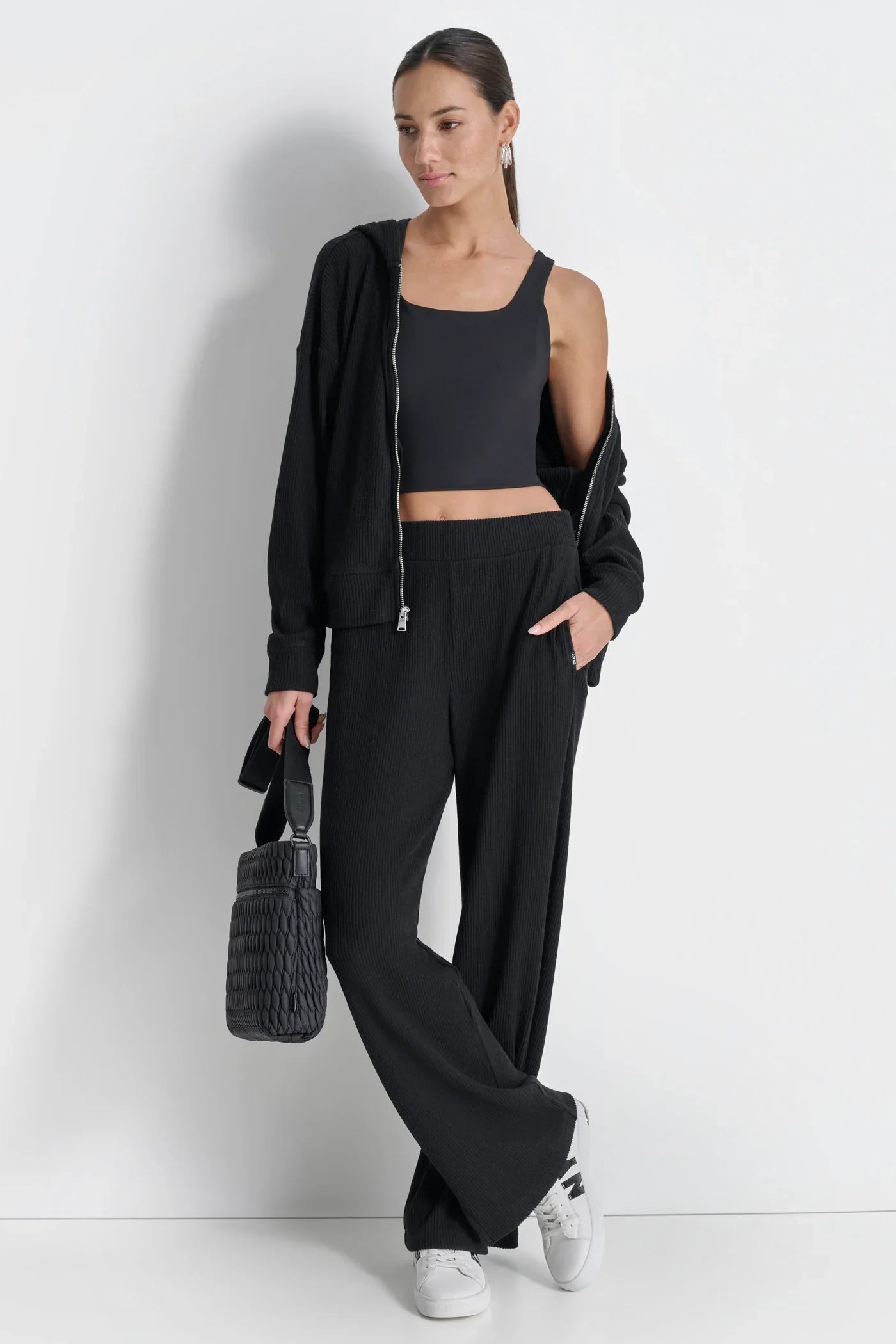 RELAXED STRAIGHT LEG PANT WITH POCKETS