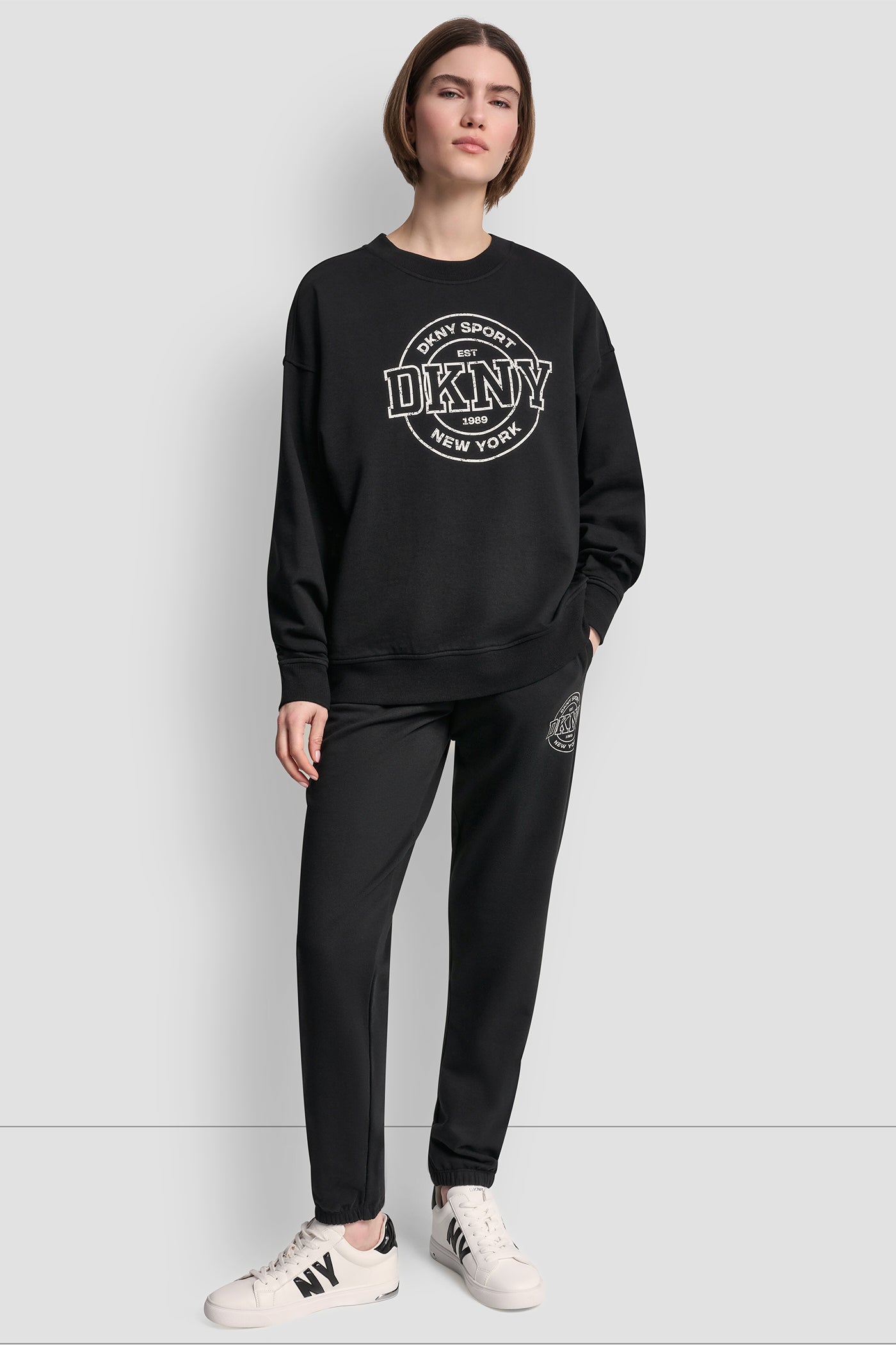 DKNY COLLEGIATE MEDA