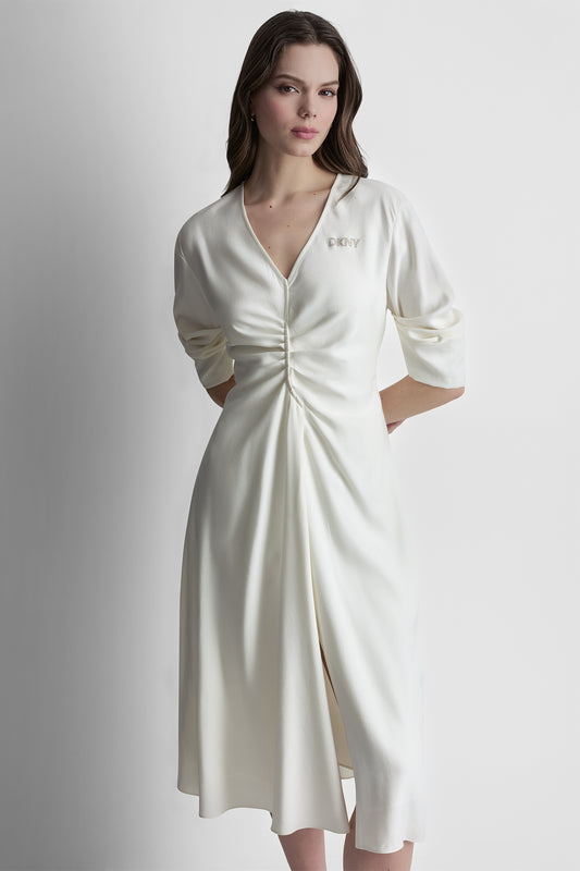 فستان XLV بأكمام مكشكشة بطول 3/4 بفتحة رقبة V