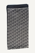 OBLONG BLOCK LOGO SCARF