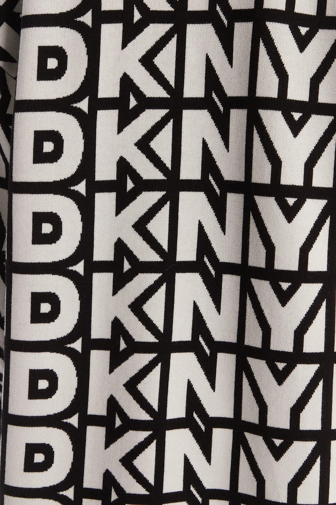 LONG SLEEVE REPEAT LOGO CARD