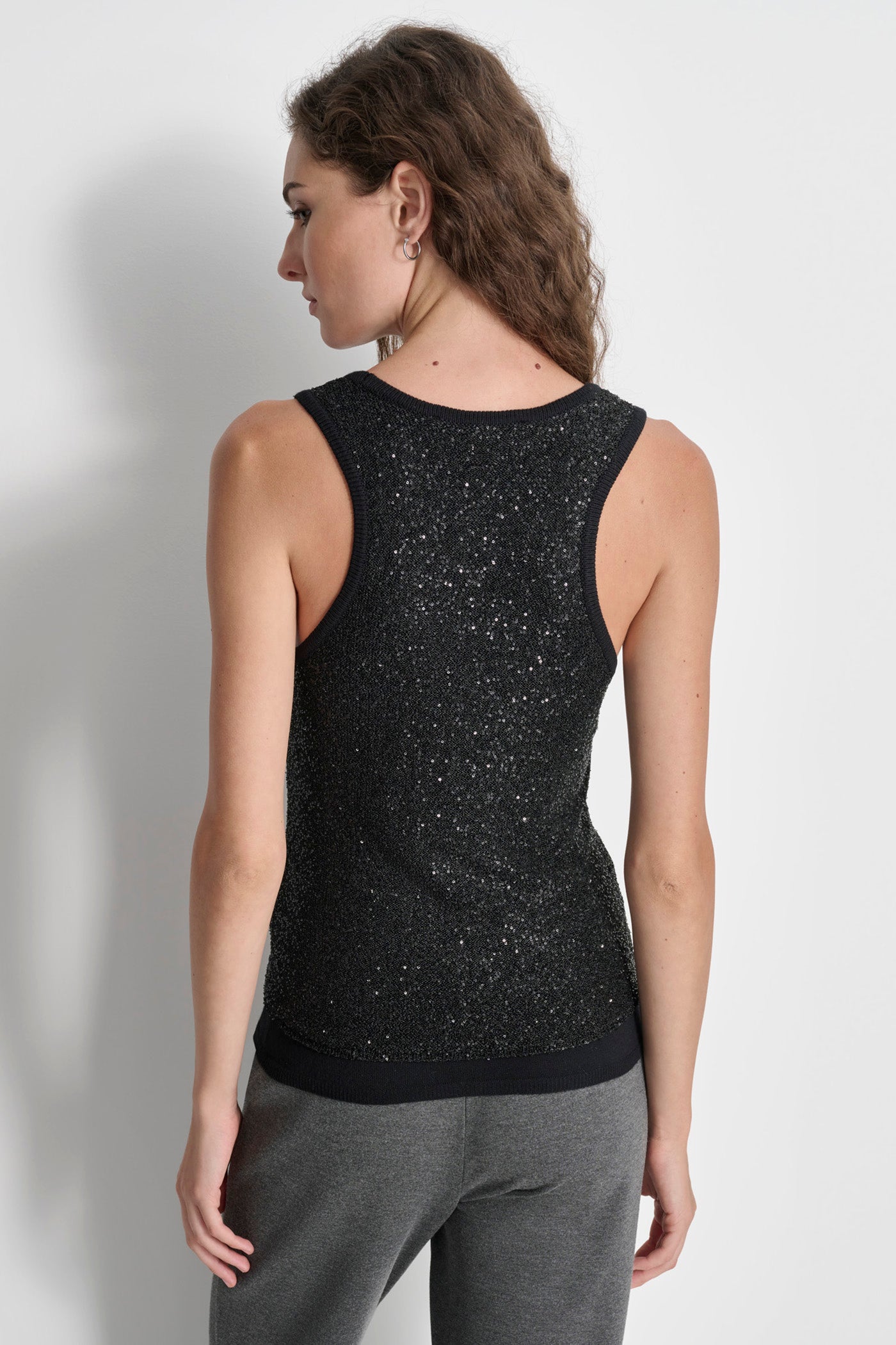 SLEEVELESS SEQUIN YARN SWEATER