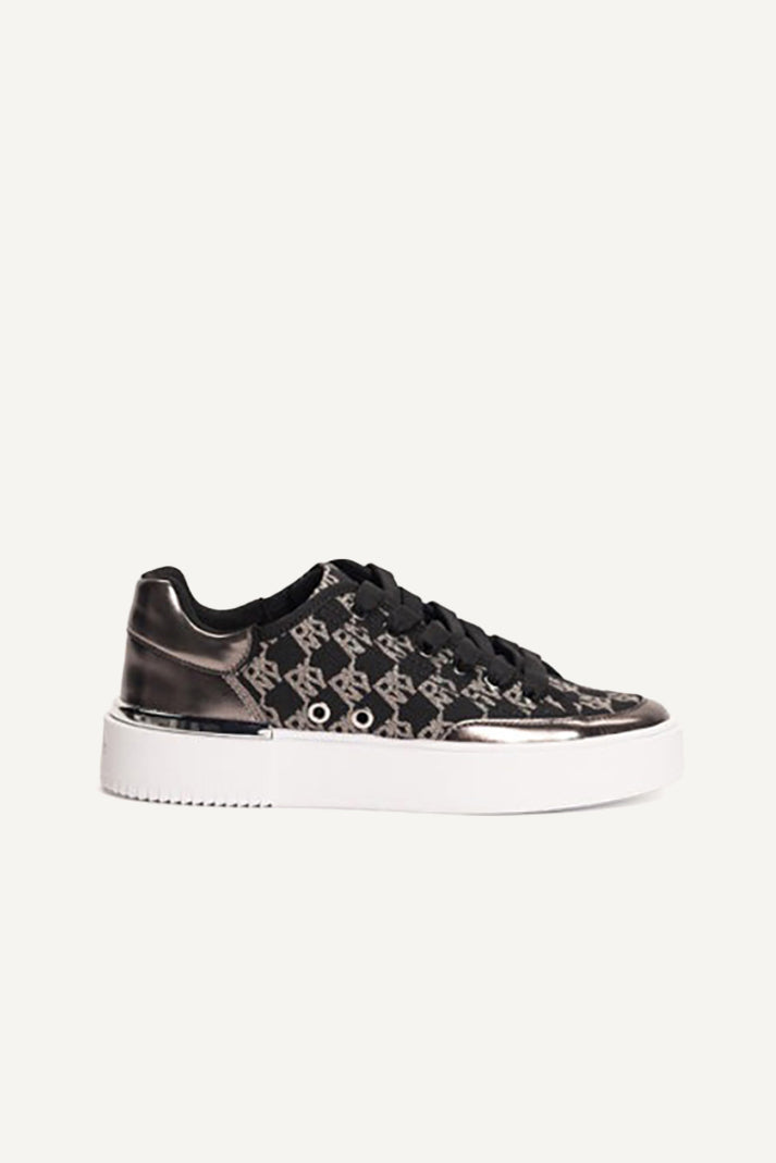 BRADLEY LACE UP SNEAKER