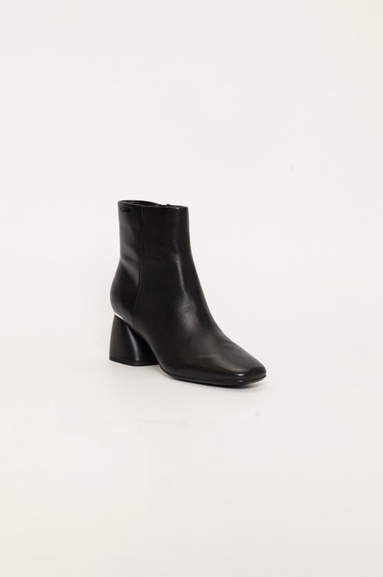 CALEENA HELLED BOOTS