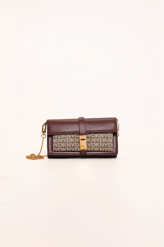 ALORA SMALL CLUTCH