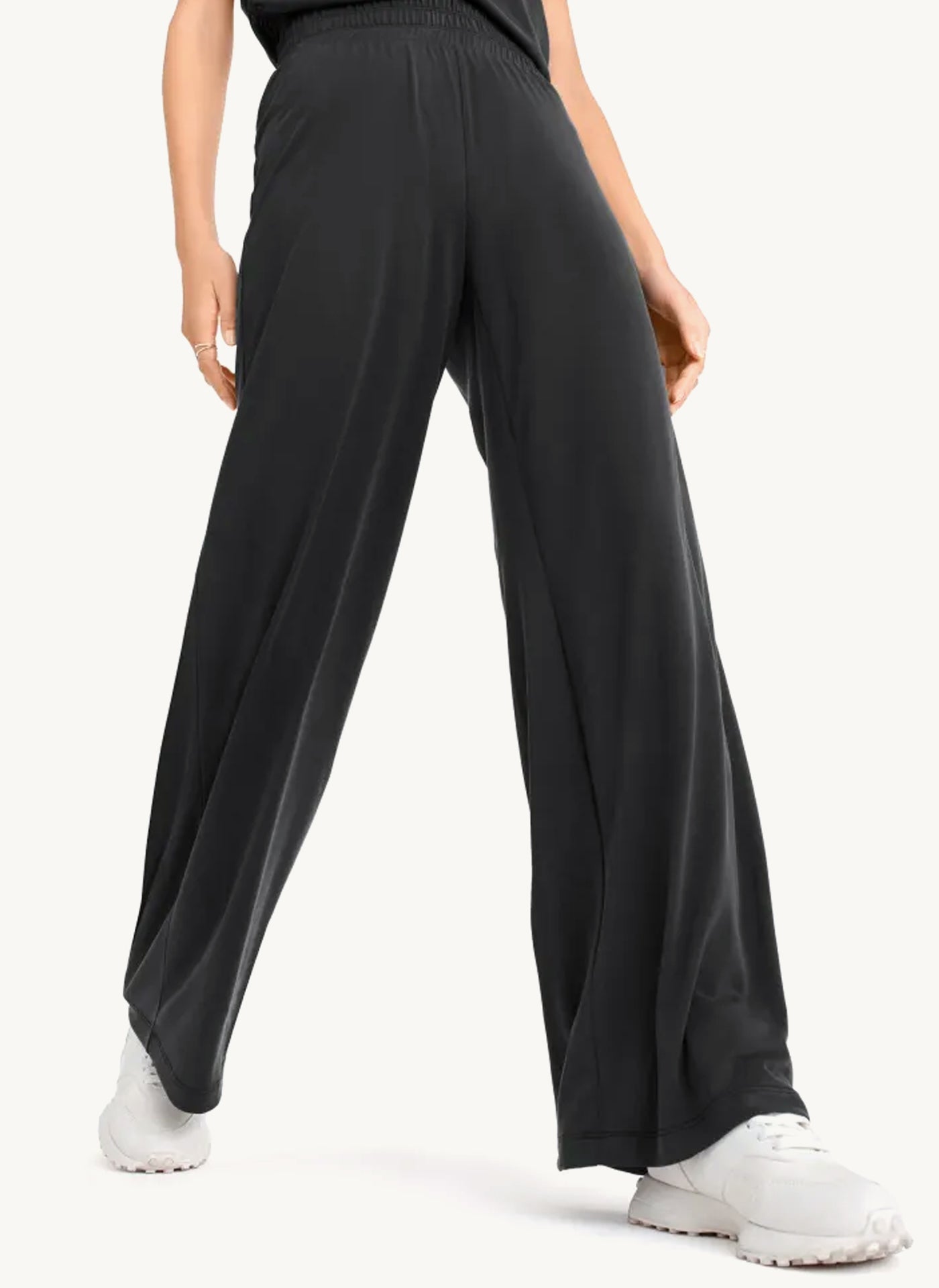 Relaxed Wide Leg Pants